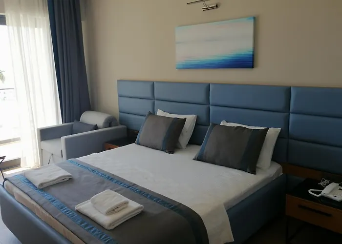 Dogruer Boutique & B&B 무글라